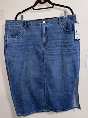 Edited by Remi Bader 18W Light Wash Denim Midi Skirt Raw Hem Side Slit NWT